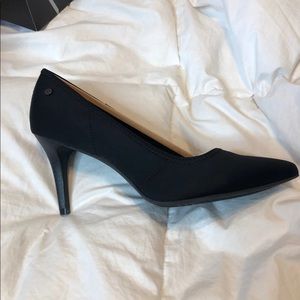 Simply Vera Vera Wang Black Stilettos Size 8 New